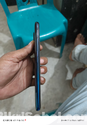 Vivo v 15  8/256